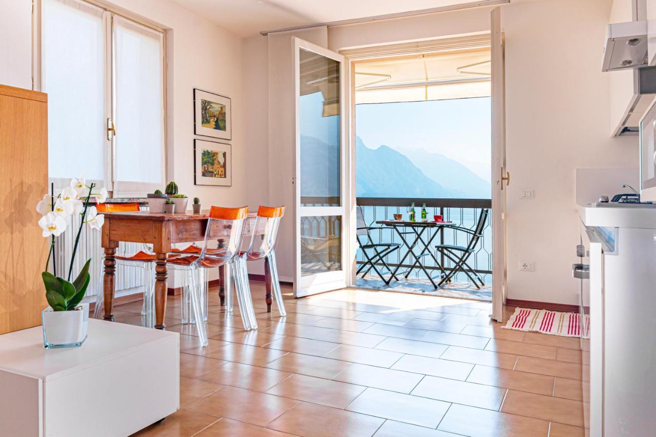 Iseolakerental - Vacanza Romantica ريفا ديل سولتو المظهر الخارجي الصورة